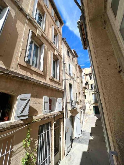 Apartment Le Sepulcre - Quartier Historique - 600m De La Place De La Comedie - Climatisation